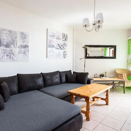 Ferienapartment Mit Balkon Und Meerblick Apartment